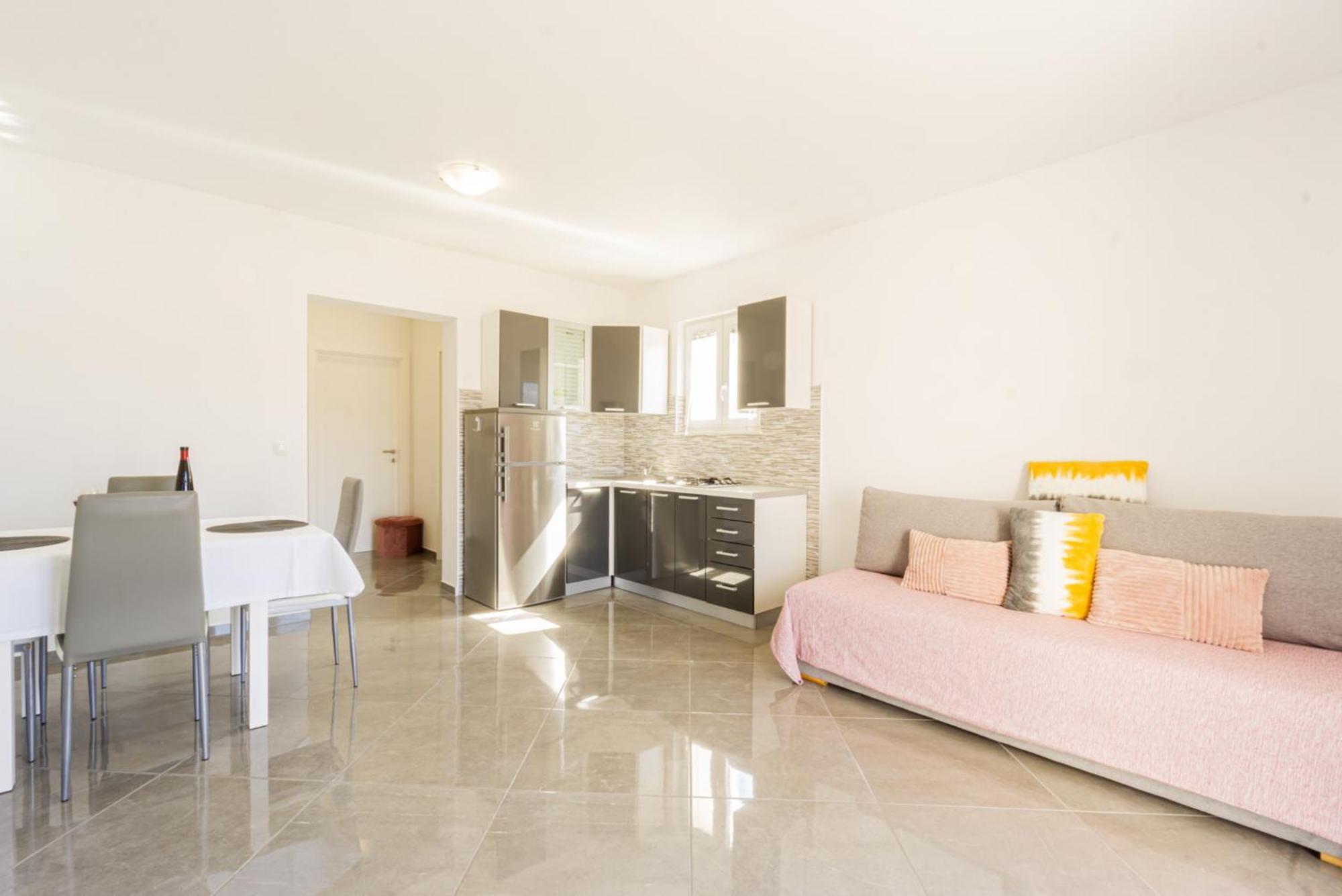 Reful Modern Facility With Large Terrace Or Balcony Apartment